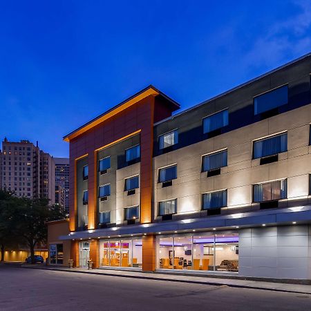 Best Western Plus Hyde Park Chicago Hotel Esterno foto