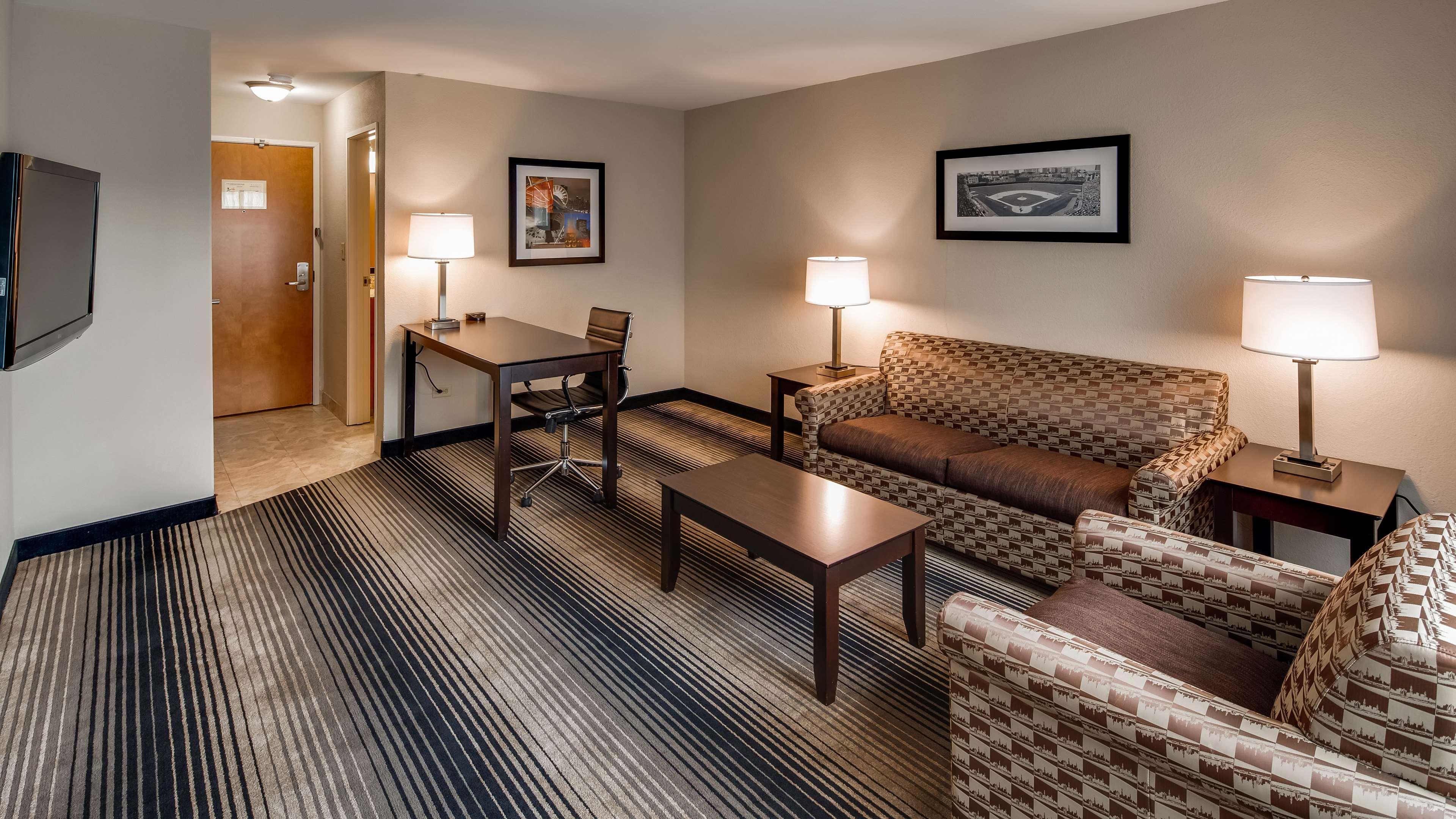 Best Western Plus Hyde Park Chicago Hotel Esterno foto