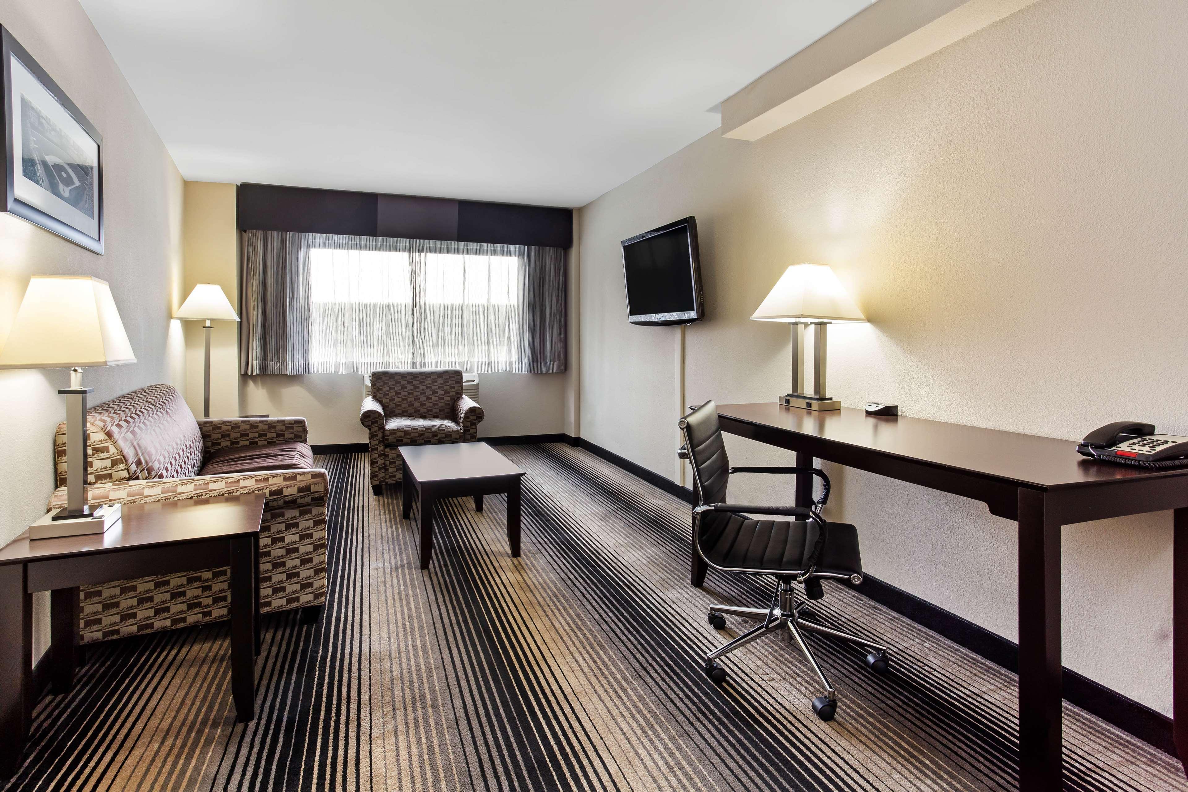 Best Western Plus Hyde Park Chicago Hotel Esterno foto