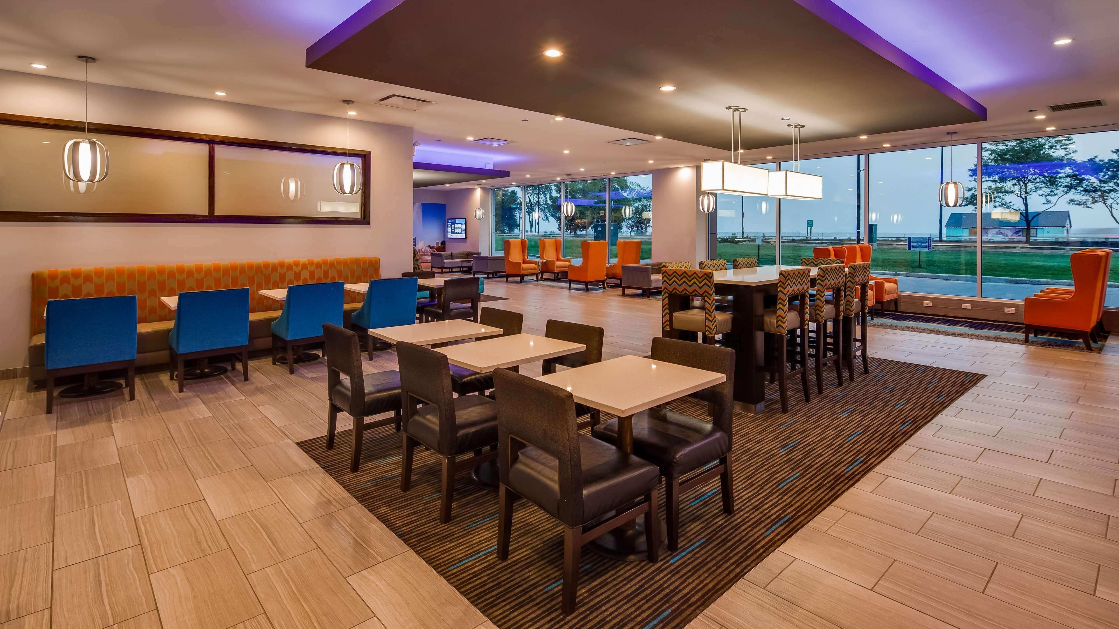 Best Western Plus Hyde Park Chicago Hotel Esterno foto