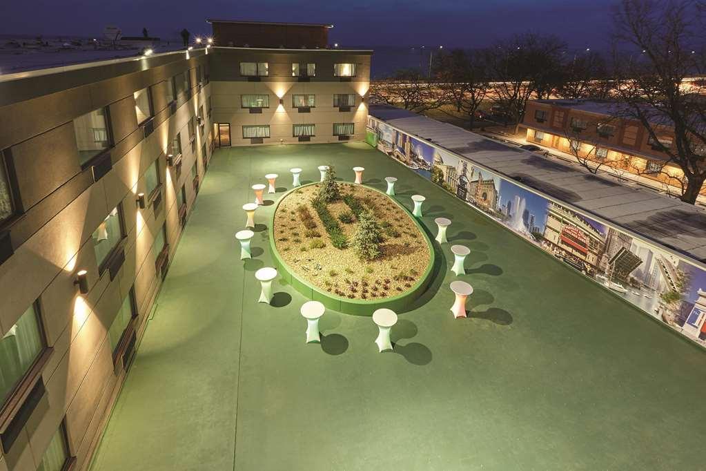 Best Western Plus Hyde Park Chicago Hotel Esterno foto