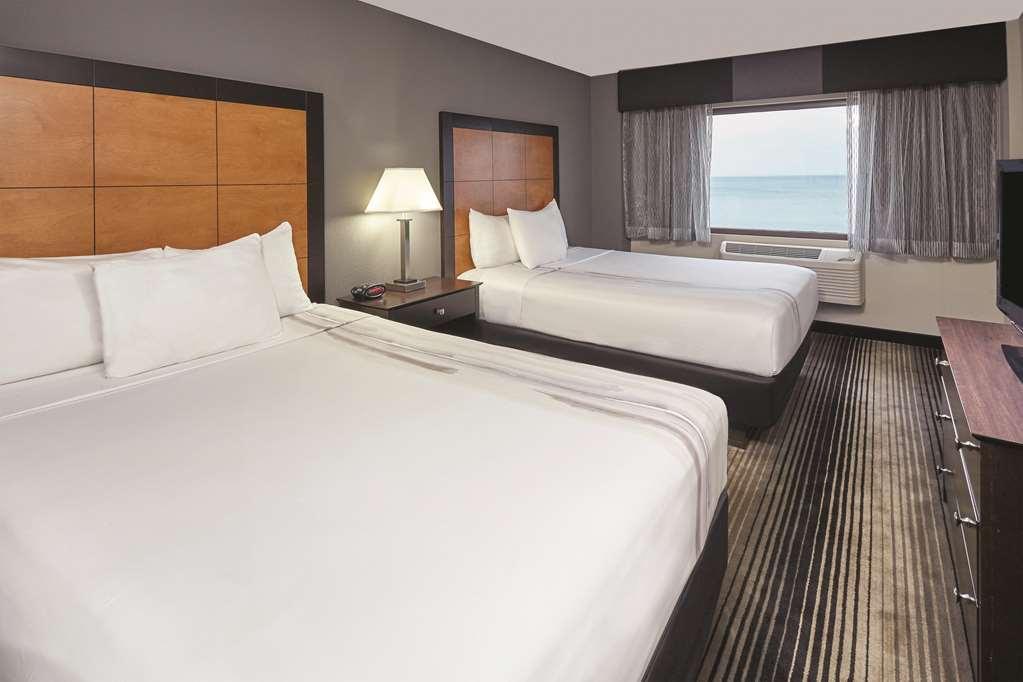 Best Western Plus Hyde Park Chicago Hotel Esterno foto