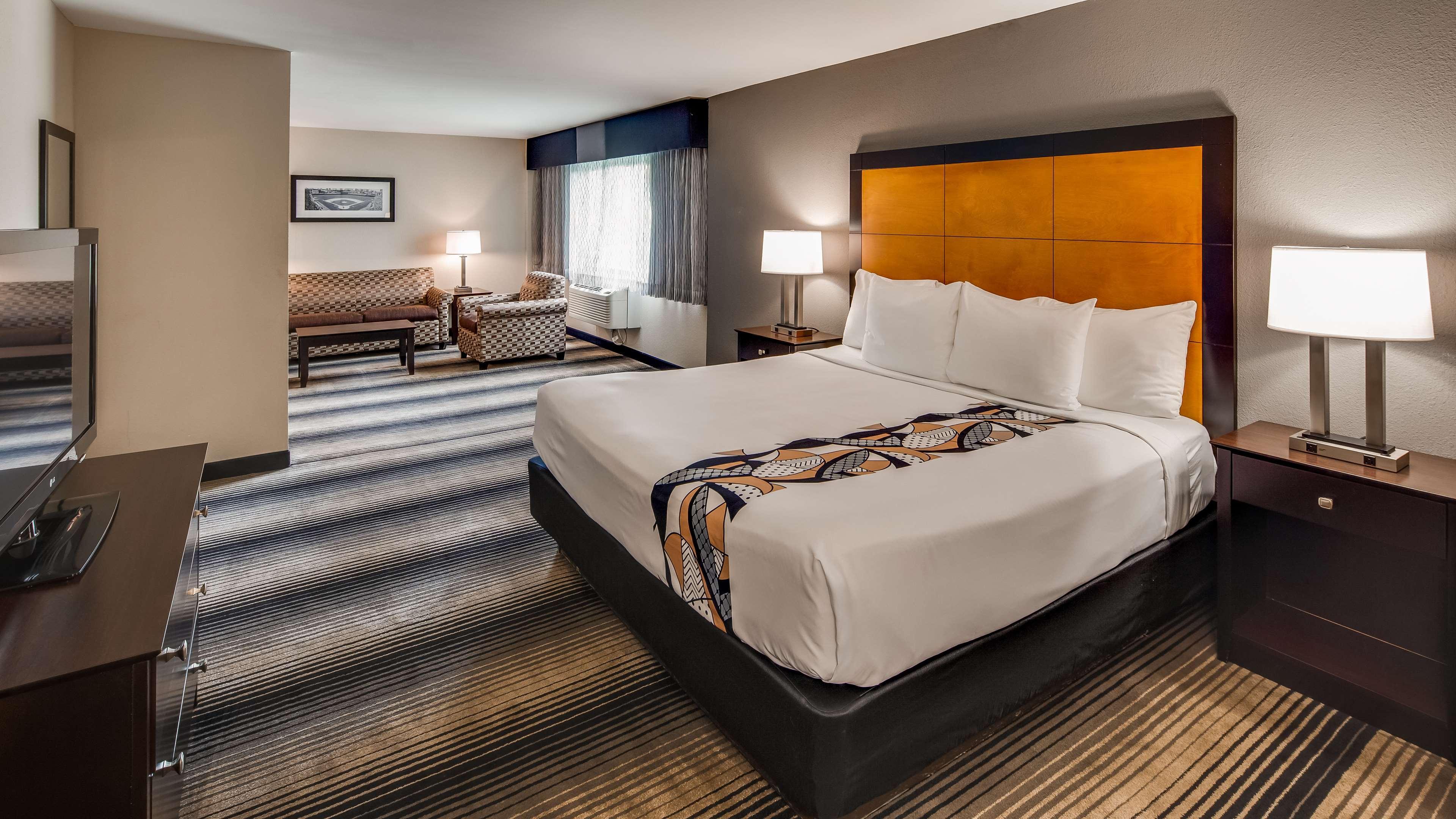 Best Western Plus Hyde Park Chicago Hotel Esterno foto